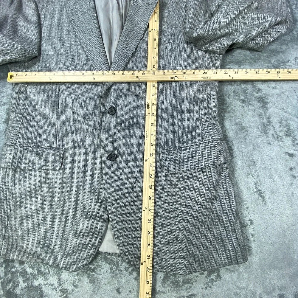 Jos A Bank Blazer Jacket Mens 43R Gray Herringbone 100% Wool Suit Sport Coat